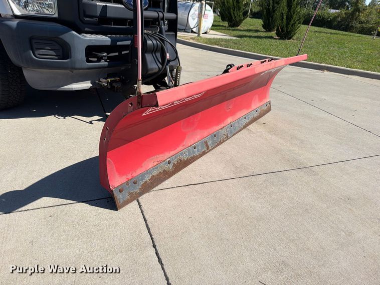 image for item FN5926 2015 Ford F350 Super Duty flatbed pickup truck