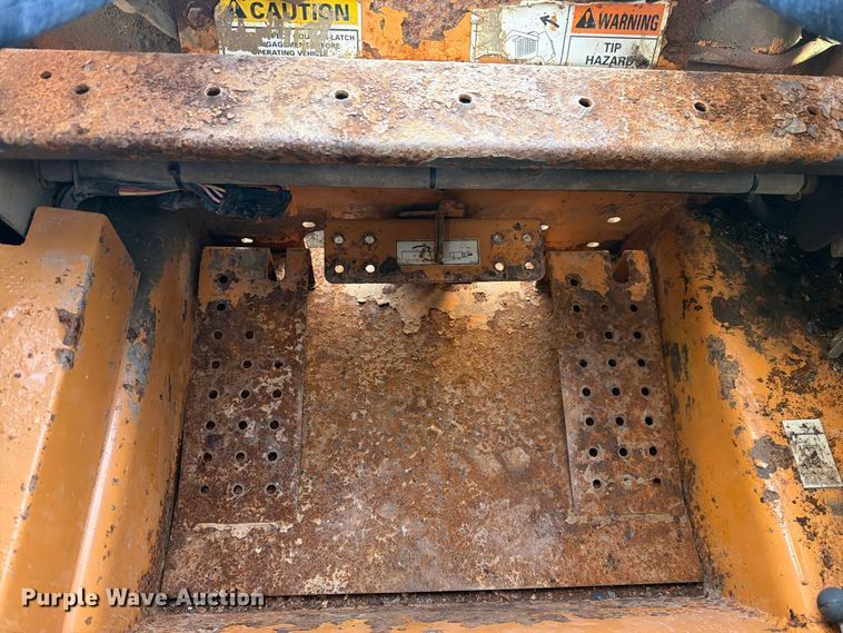 image for item FN5927 2002 Case 60XT skid steer loader