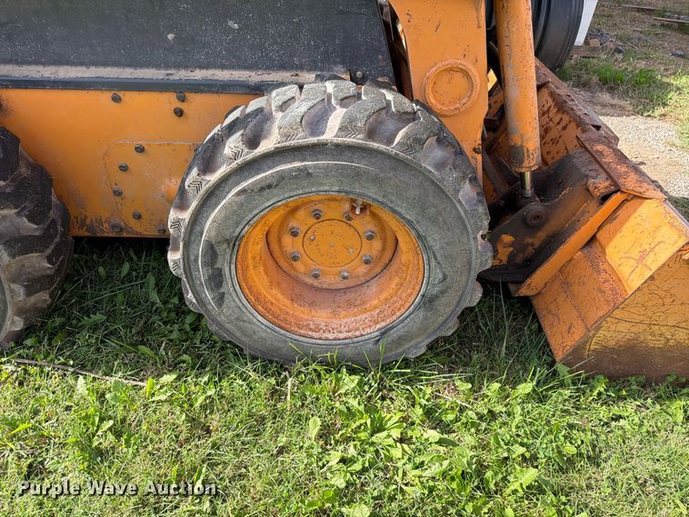image for item FN5927 2002 Case 60XT skid steer loader