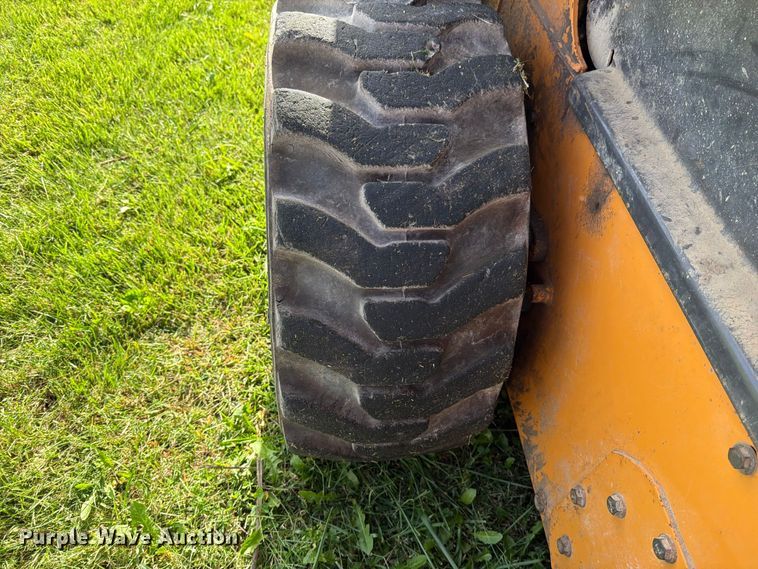 image for item FN5927 2002 Case 60XT skid steer loader