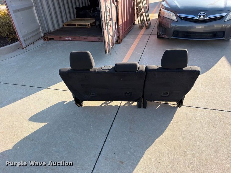 image for item FN5930 Dodge Durango rear seats