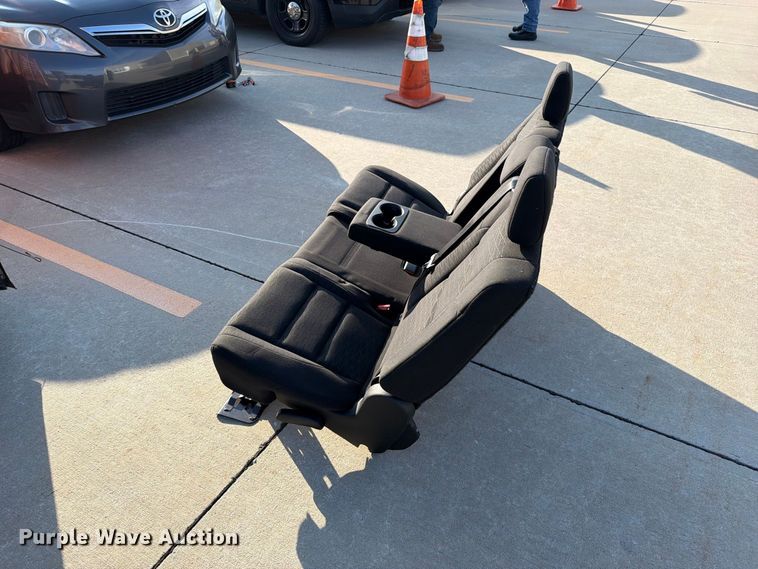 image for item FN5930 Dodge Durango rear seats