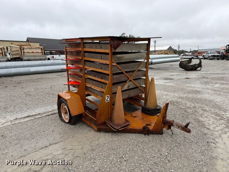image for item FP3149 Road sign trailer