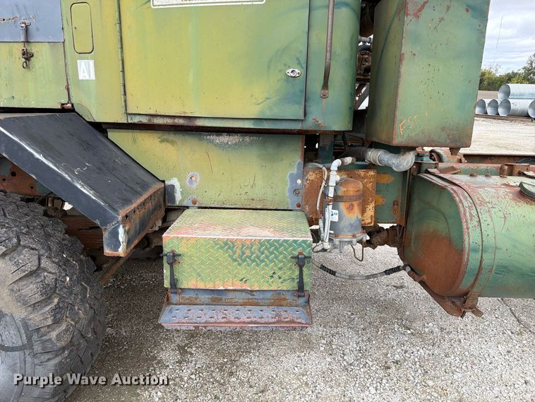 image for item FP3150 1978 Oshkosh P2323-5 plow truck