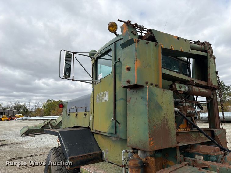 image for item FP3150 1978 Oshkosh P2323-5 plow truck