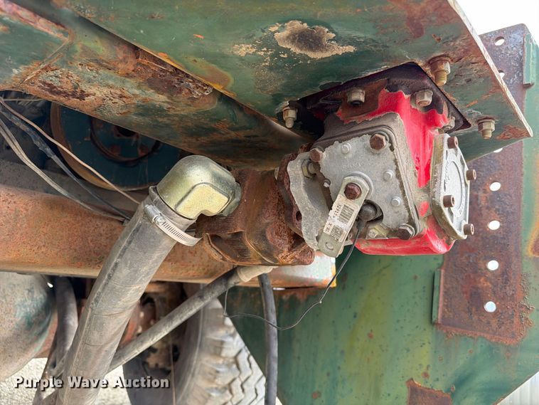 image for item FP3150 1978 Oshkosh P2323-5 plow truck