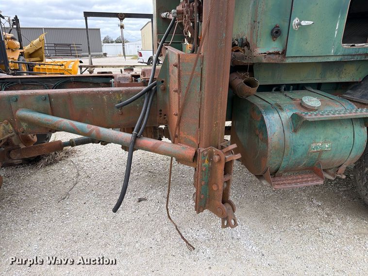 image for item FP3150 1978 Oshkosh P2323-5 plow truck