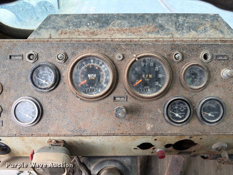image for item FP3150 1978 Oshkosh P2323-5 plow truck
