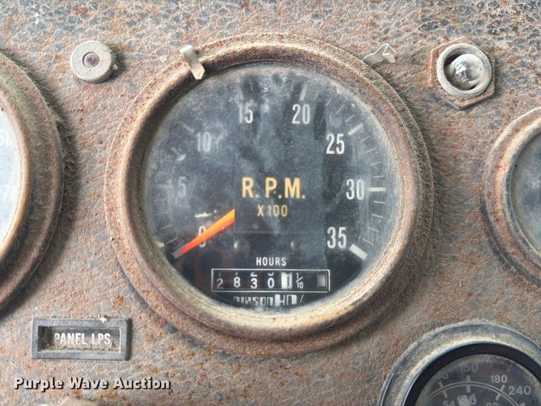 image for item FP3150 1978 Oshkosh P2323-5 plow truck