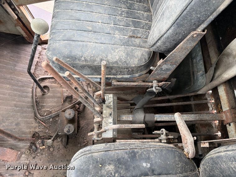 image for item FP3150 1978 Oshkosh P2323-5 plow truck