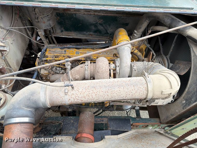 image for item FP3150 1978 Oshkosh P2323-5 plow truck