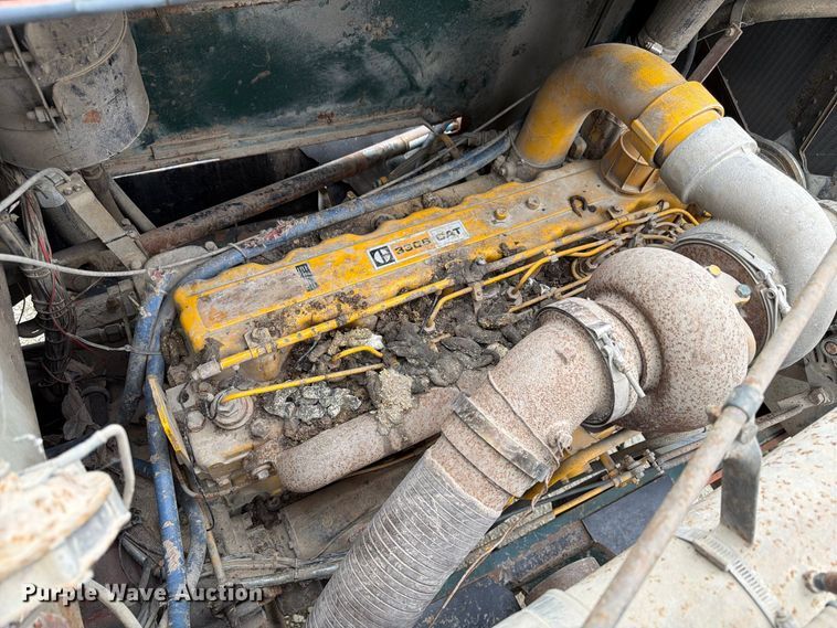 image for item FP3150 1978 Oshkosh P2323-5 plow truck