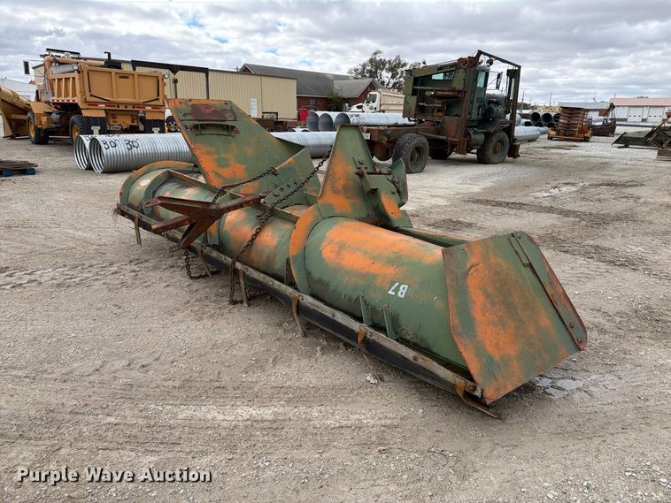 image for item FP3150 1978 Oshkosh P2323-5 plow truck