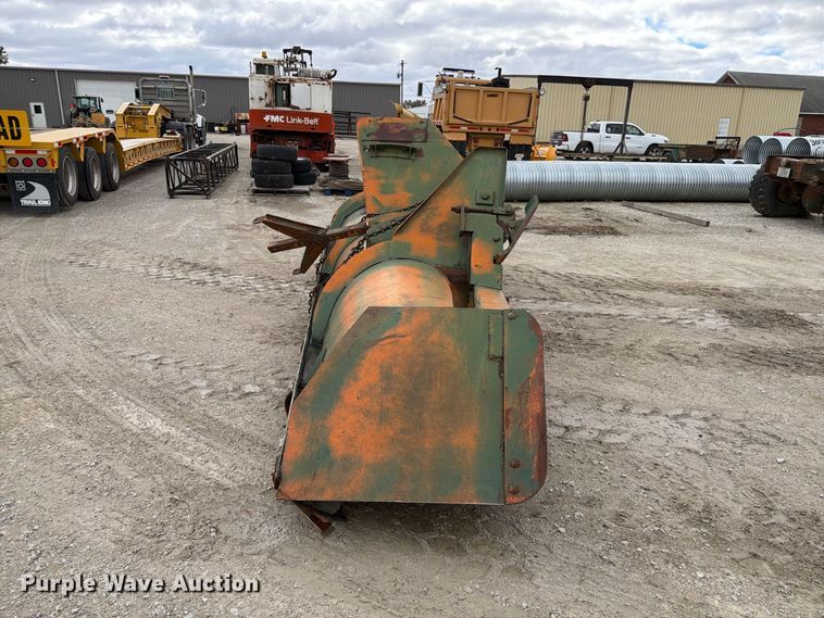 image for item FP3150 1978 Oshkosh P2323-5 plow truck