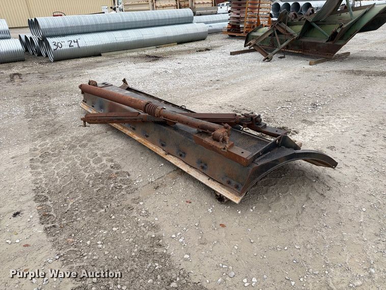 image for item FP3150 1978 Oshkosh P2323-5 plow truck