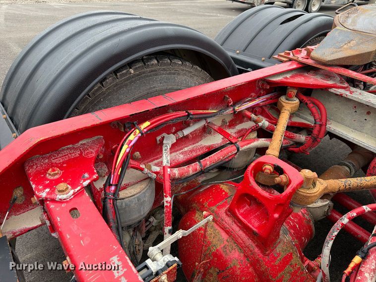 image for item FP3151 2013 Kenworth T800 semi truck