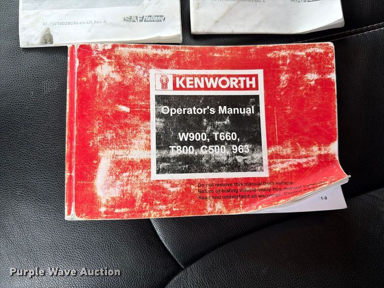 image for item FP3151 2013 Kenworth T800 semi truck