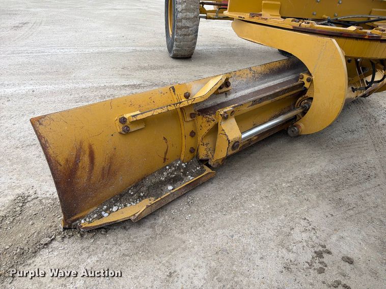 image for item FP3152 2011 Caterpillar 140M2 VHP Plus motor grader
