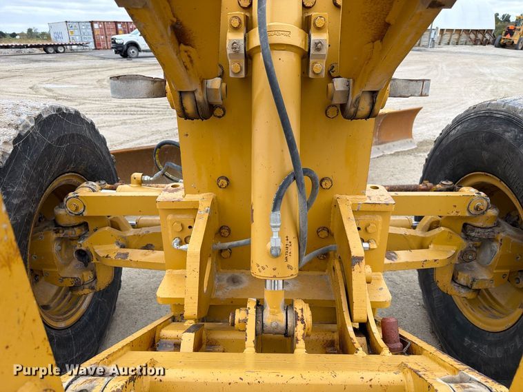 image for item FP3152 2011 Caterpillar 140M2 VHP Plus motor grader