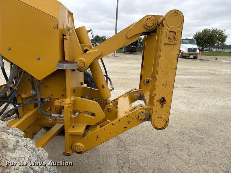 image for item FP3152 2011 Caterpillar 140M2 VHP Plus motor grader