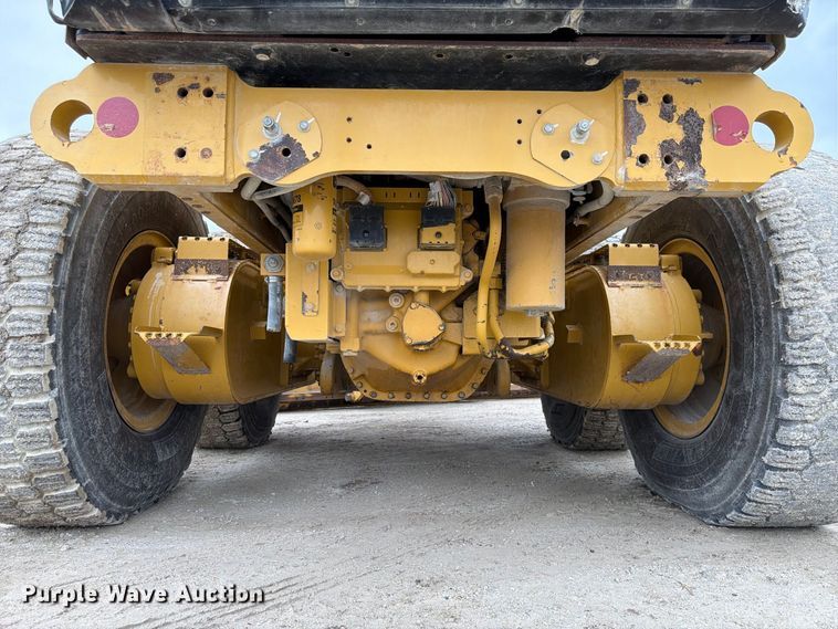 image for item FP3152 2011 Caterpillar 140M2 VHP Plus motor grader