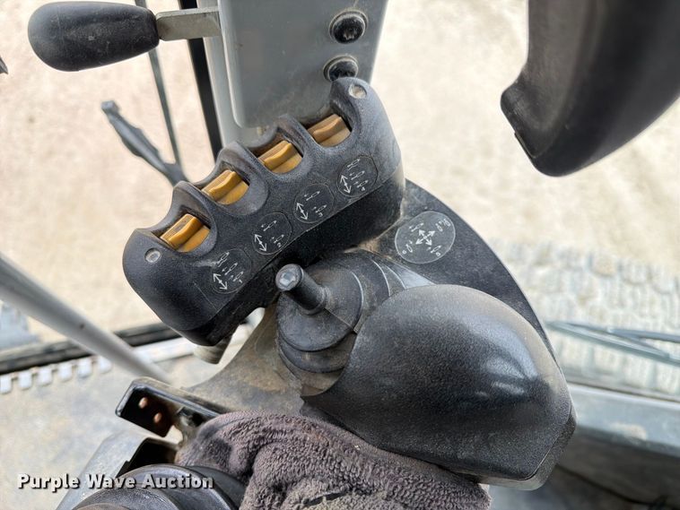 image for item FP3152 2011 Caterpillar 140M2 VHP Plus motor grader