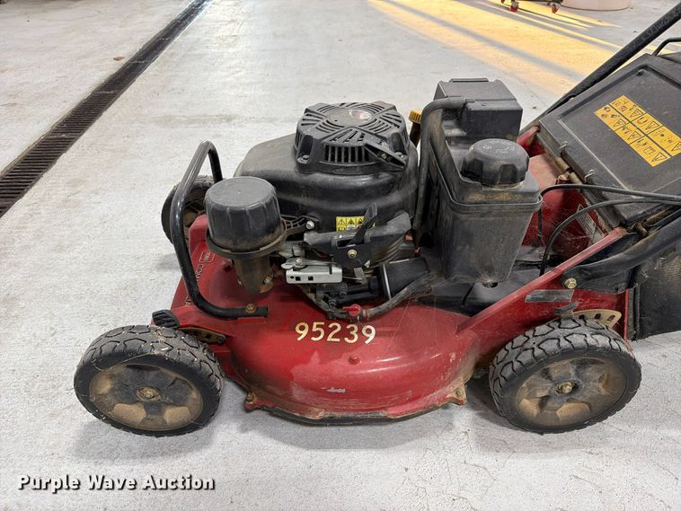 image for item FP3167 (4) Toro push mowers