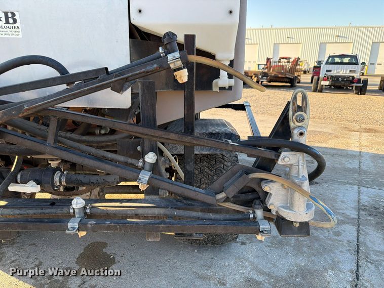 image for item FP3171 2002 Cushman Turf Truckster turf sprayer