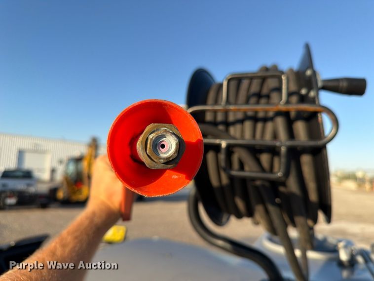 image for item FP3171 2002 Cushman Turf Truckster turf sprayer