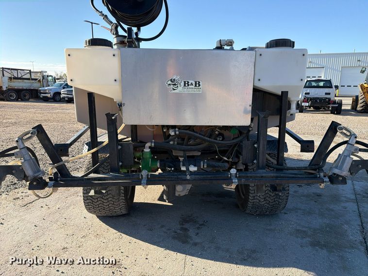 image for item FP3171 2002 Cushman Turf Truckster turf sprayer
