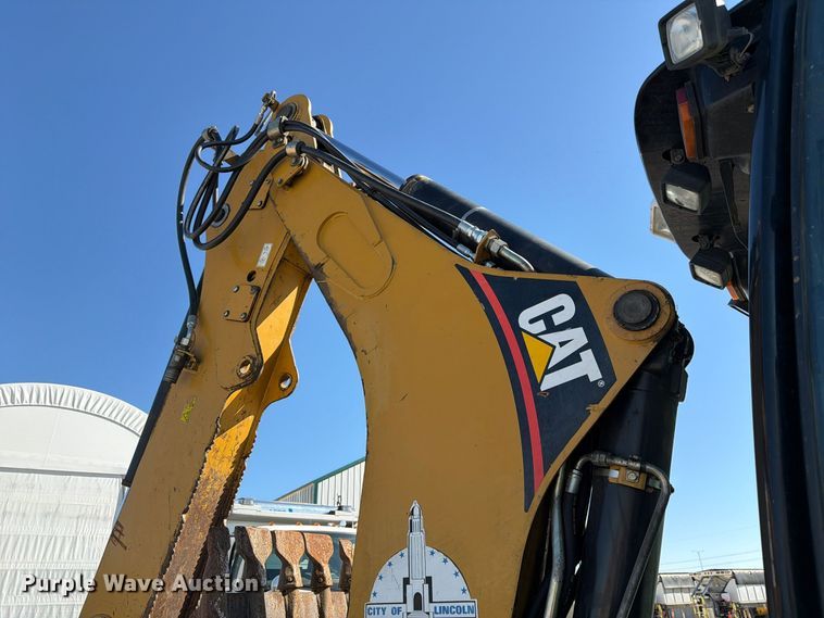 image for item FP3176 2007 Caterpillar 430E backhoe