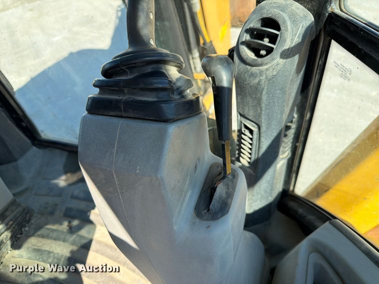image for item FP3176 2007 Caterpillar 430E backhoe