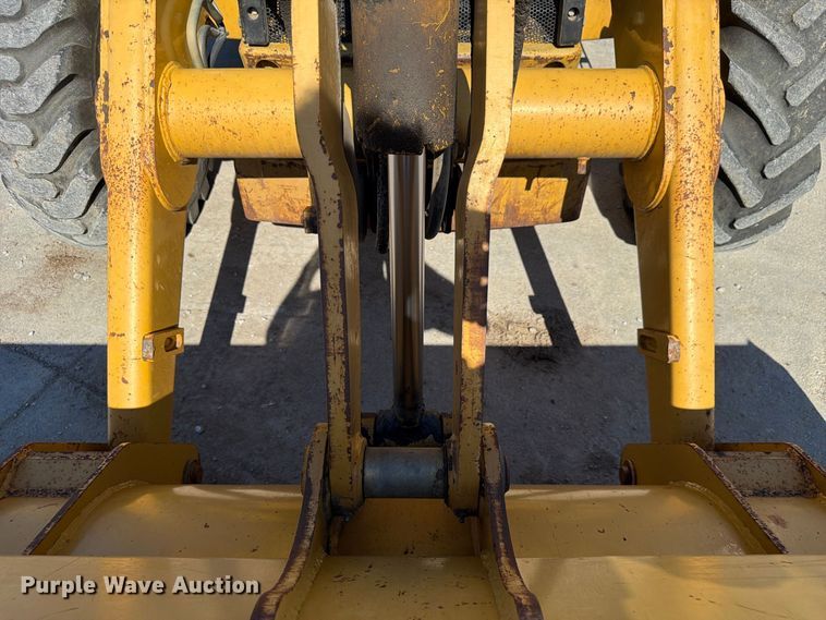 image for item FP3177 2003 Caterpillar 430D backhoe