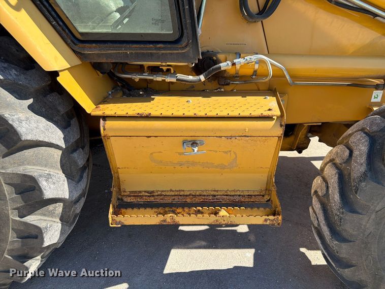 image for item FP3177 2003 Caterpillar 430D backhoe