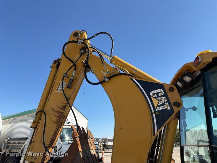 image for item FP3177 2003 Caterpillar 430D backhoe