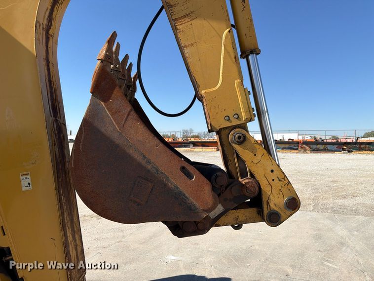 image for item FP3177 2003 Caterpillar 430D backhoe