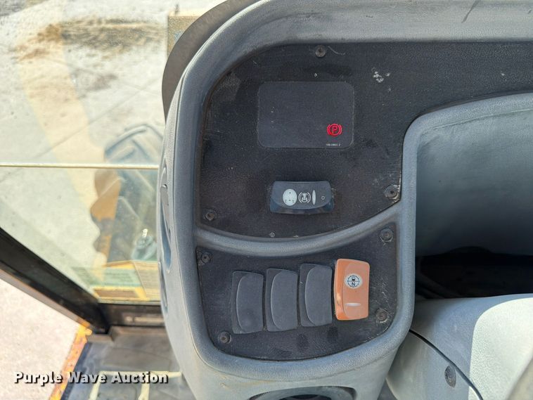 image for item FP3177 2003 Caterpillar 430D backhoe