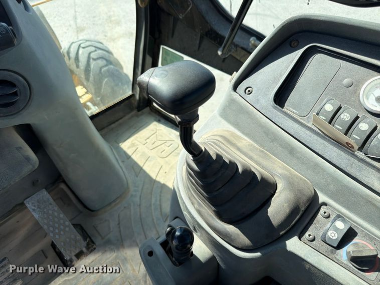 image for item FP3177 2003 Caterpillar 430D backhoe