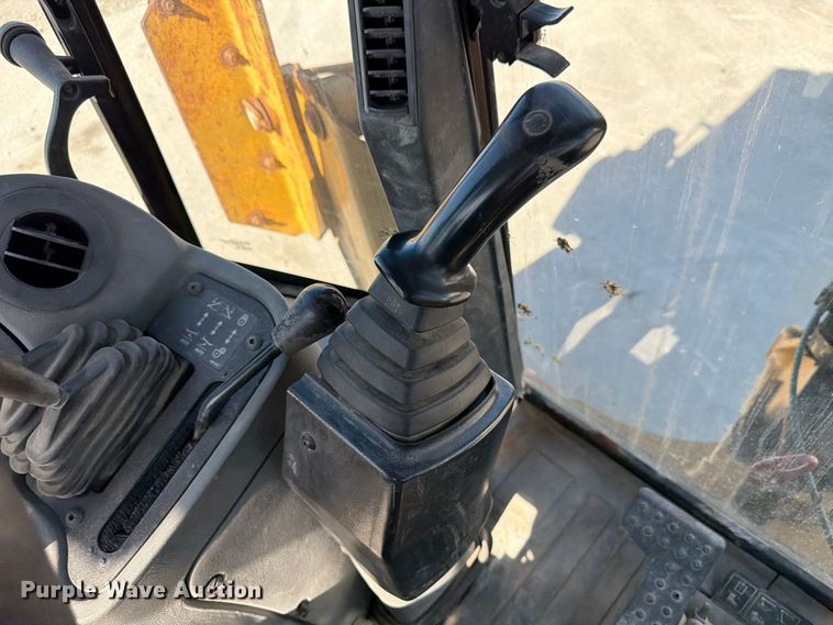 image for item FP3177 2003 Caterpillar 430D backhoe