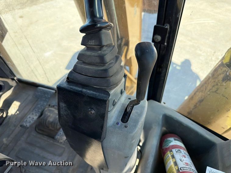 image for item FP3177 2003 Caterpillar 430D backhoe