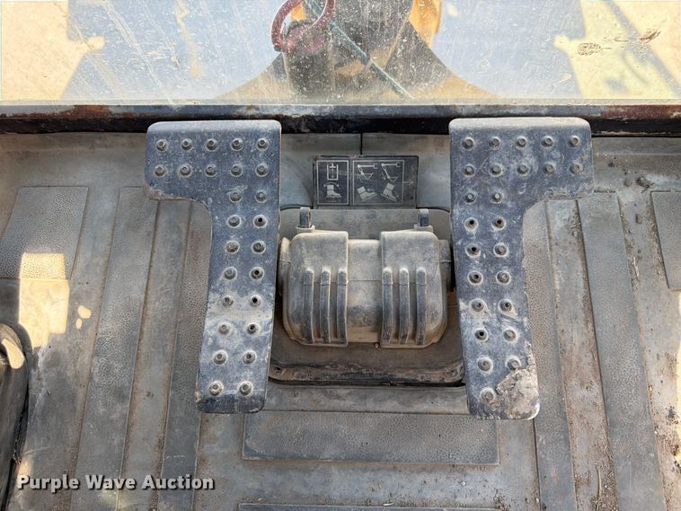 image for item FP3177 2003 Caterpillar 430D backhoe
