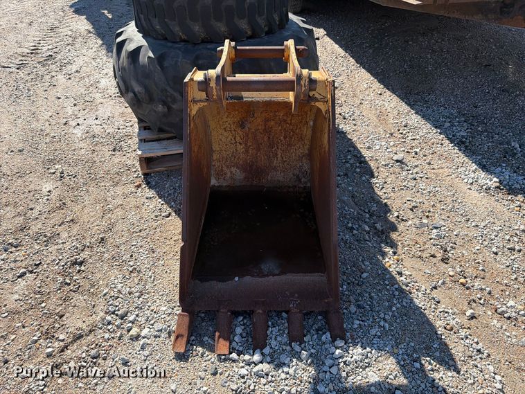 image for item FP3177 2003 Caterpillar 430D backhoe