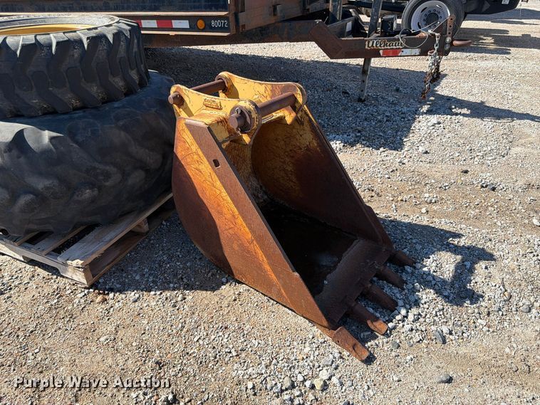 image for item FP3177 2003 Caterpillar 430D backhoe
