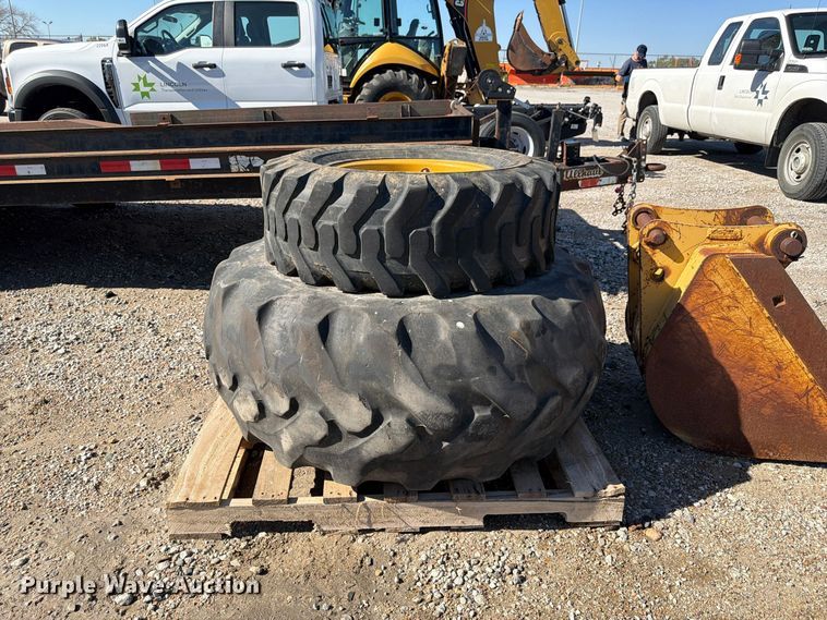 image for item FP3177 2003 Caterpillar 430D backhoe