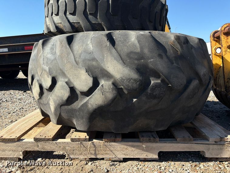 image for item FP3177 2003 Caterpillar 430D backhoe