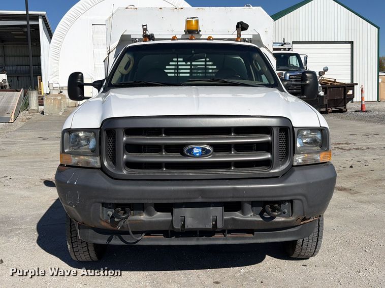 image for item FP3178 2003 Ford F-550 dump truck
