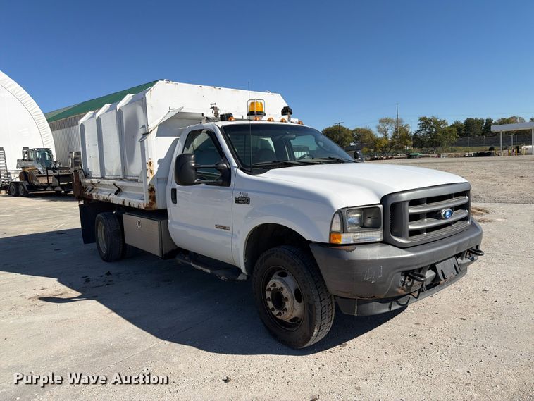 image for item FP3178 2003 Ford F-550 dump truck