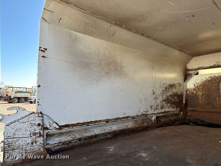 image for item FP3178 2003 Ford F-550 dump truck