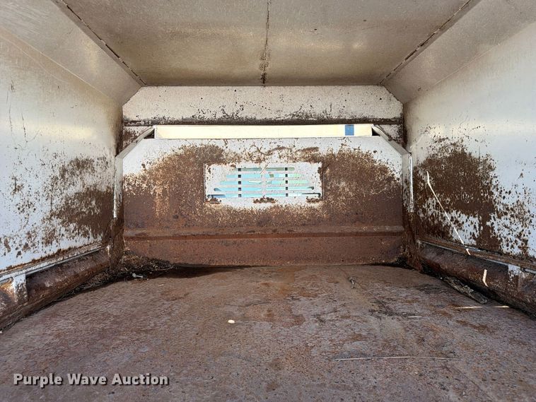 image for item FP3178 2003 Ford F-550 dump truck