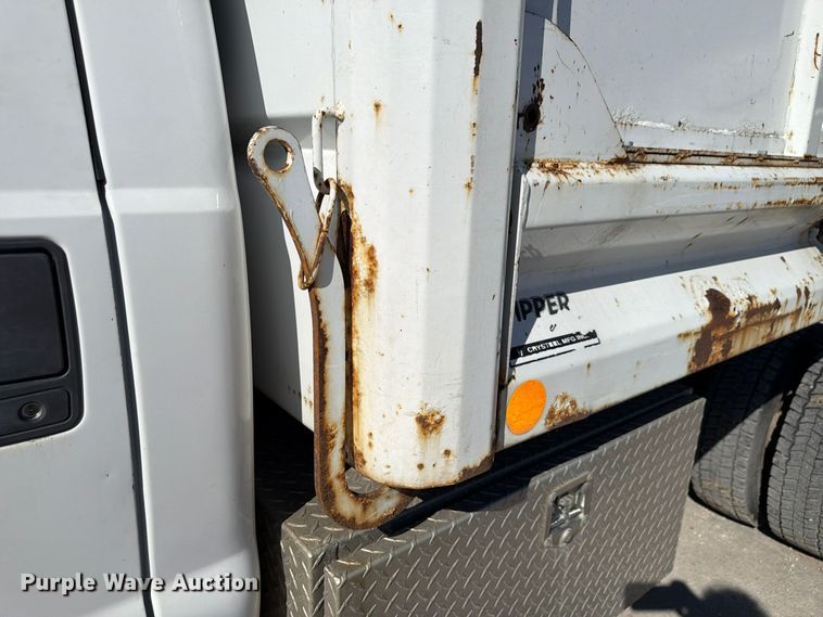 image for item FP3178 2003 Ford F-550 dump truck